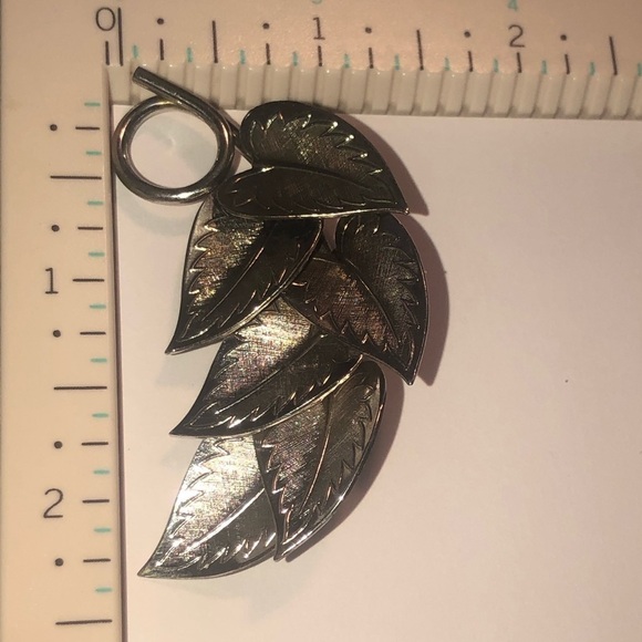 VTG 50s 60s Coro Silver Tone Leaf Leaves Floral Style Brooch 2.4” x 1.4” - Picture 5 of 5